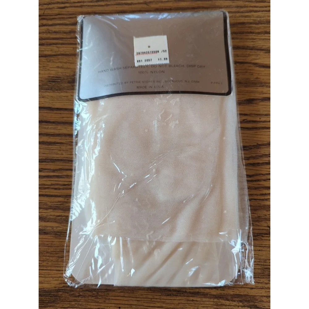 New Vintage Marianne Textured Pantyhose Size B Ultra Sheer Bows & Dots Off-White